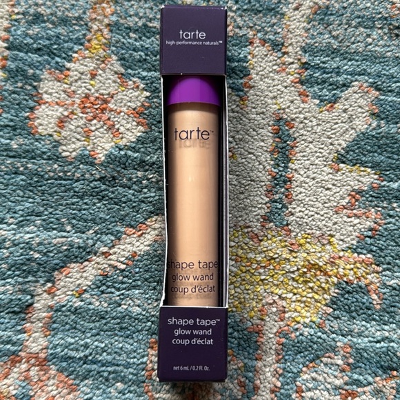 Tarte shape tape glow wand in alight - Picture 1 of 6